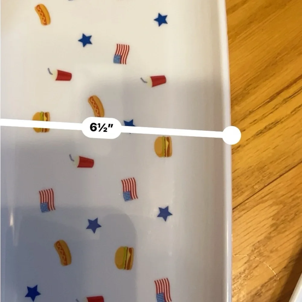 Serving dishes x2 ideal for a cook out